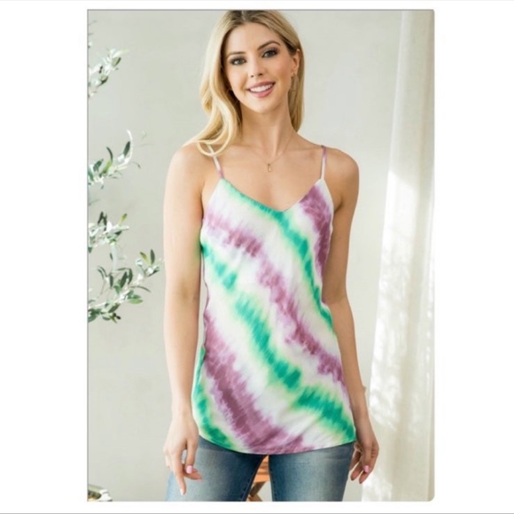 New Adorable, Comfy Lightweight V Neck Tie Dye Summer Tank Top - Picture 1 of 7